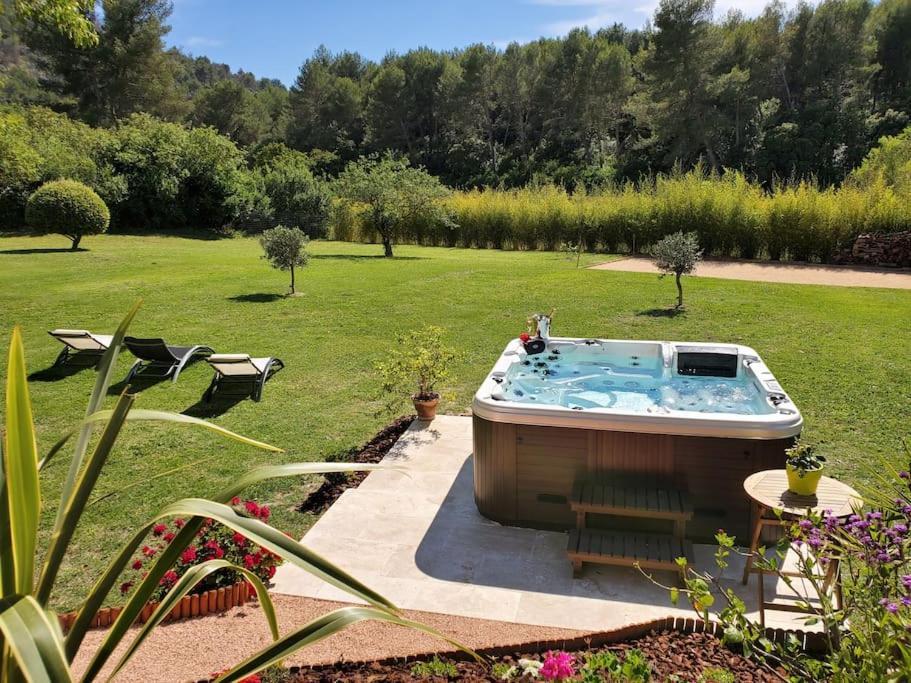Les Prairies De Fenestrelle Spa & Piscine Au Calme Aubagne Bagian luar foto