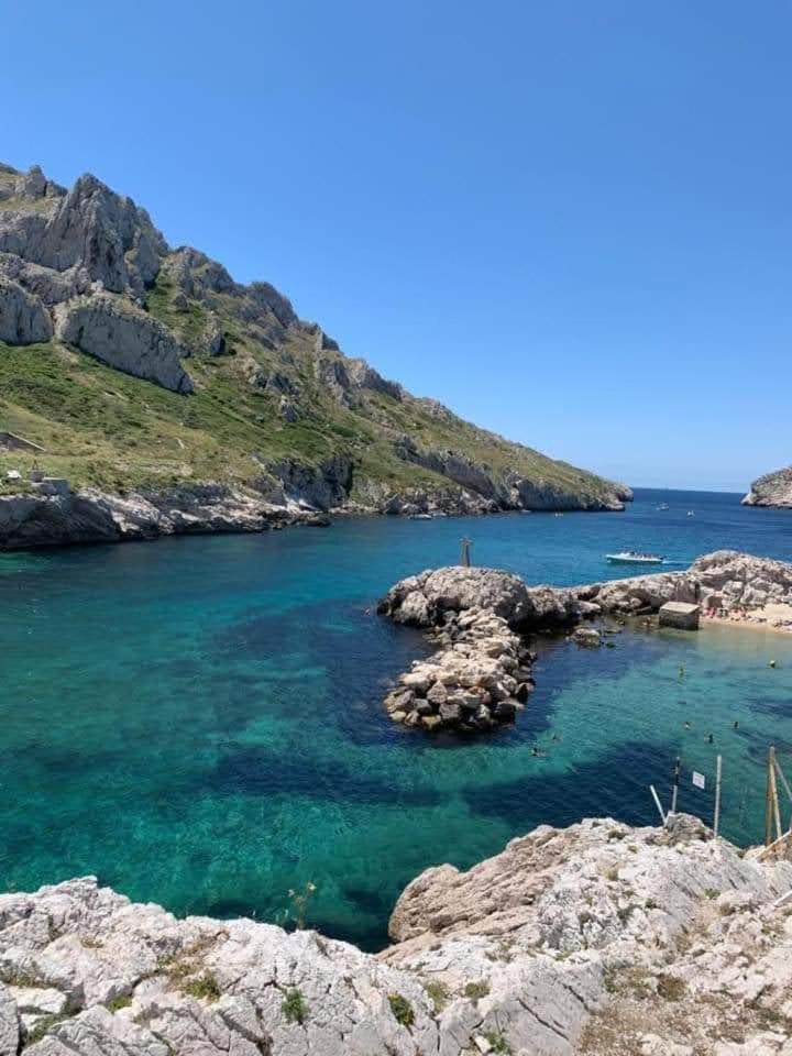 Les Prairies De Fenestrelle Spa & Piscine Au Calme Aubagne Bagian luar foto