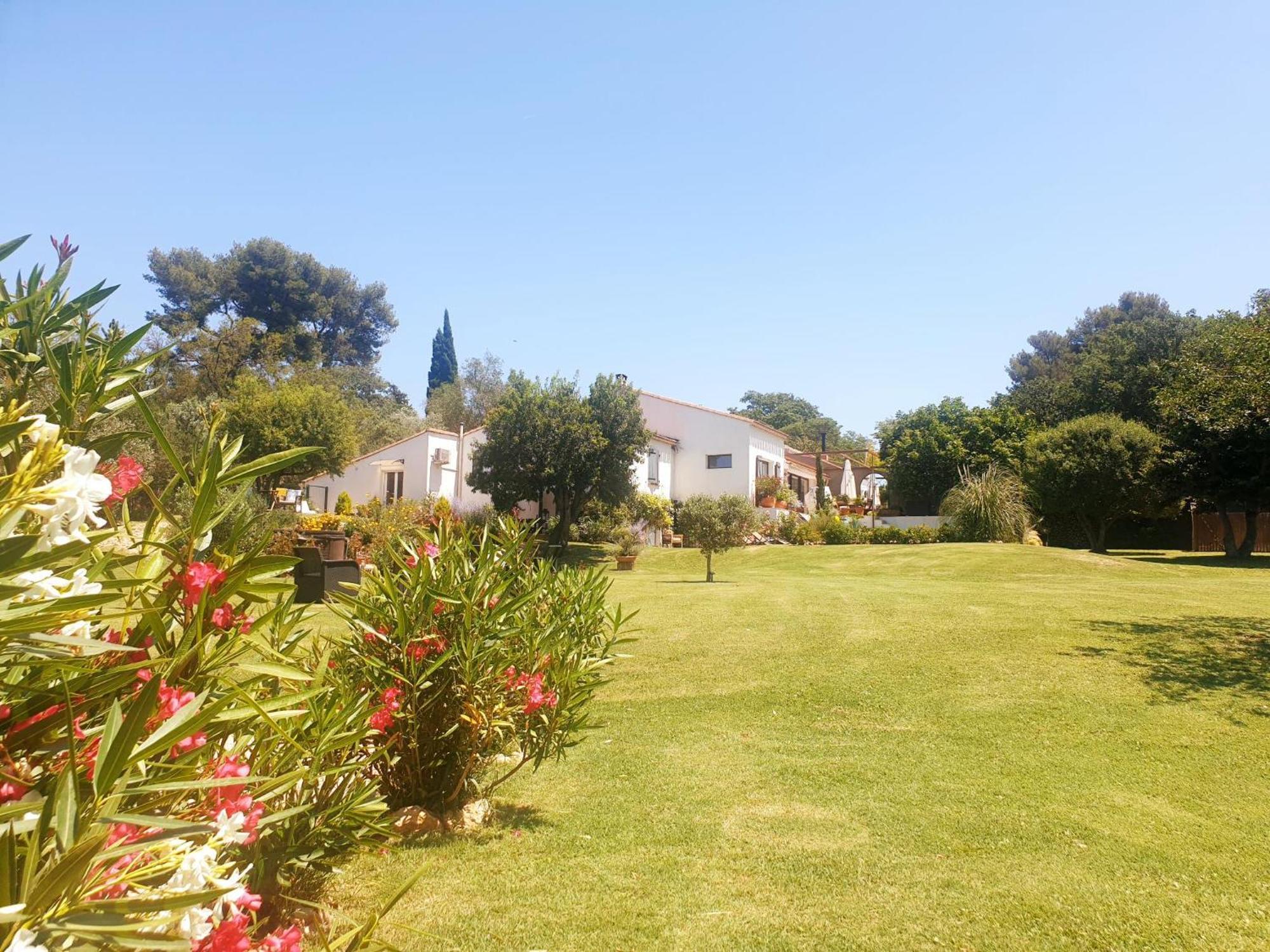 Les Prairies De Fenestrelle Spa & Piscine Au Calme Aubagne Bagian luar foto