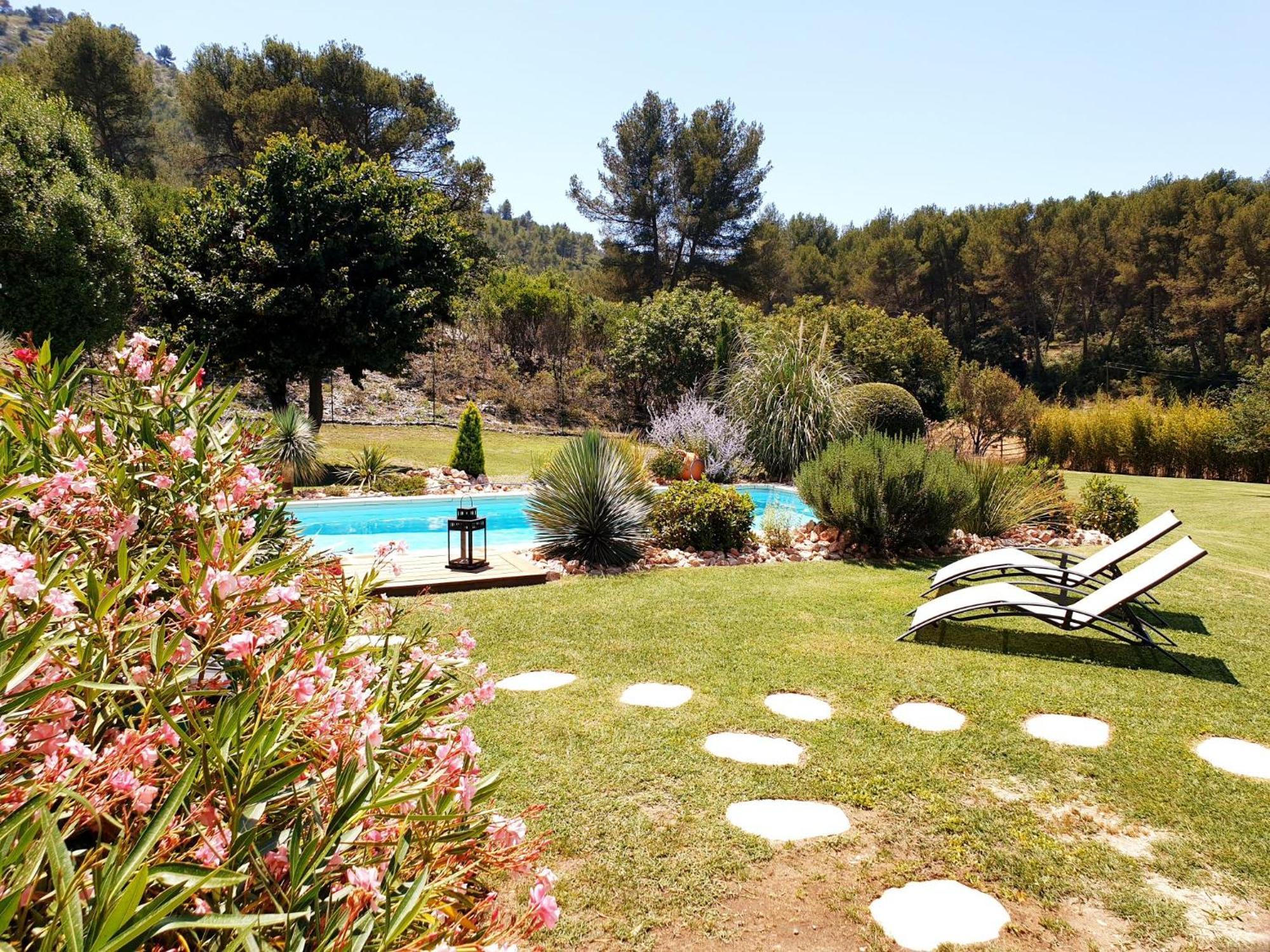 Les Prairies De Fenestrelle Spa & Piscine Au Calme Aubagne Bagian luar foto